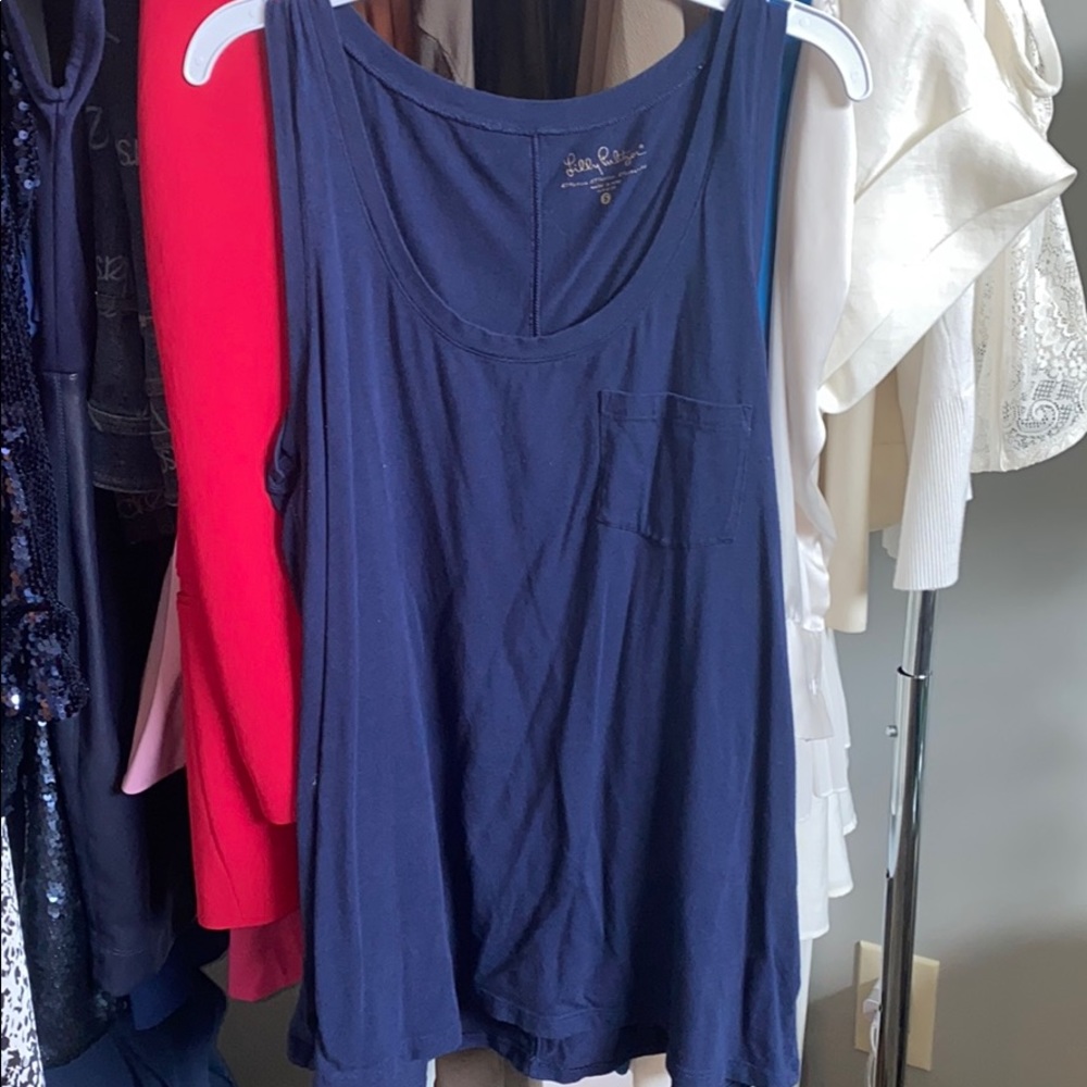 Lilly Pulitzer navy tank.
